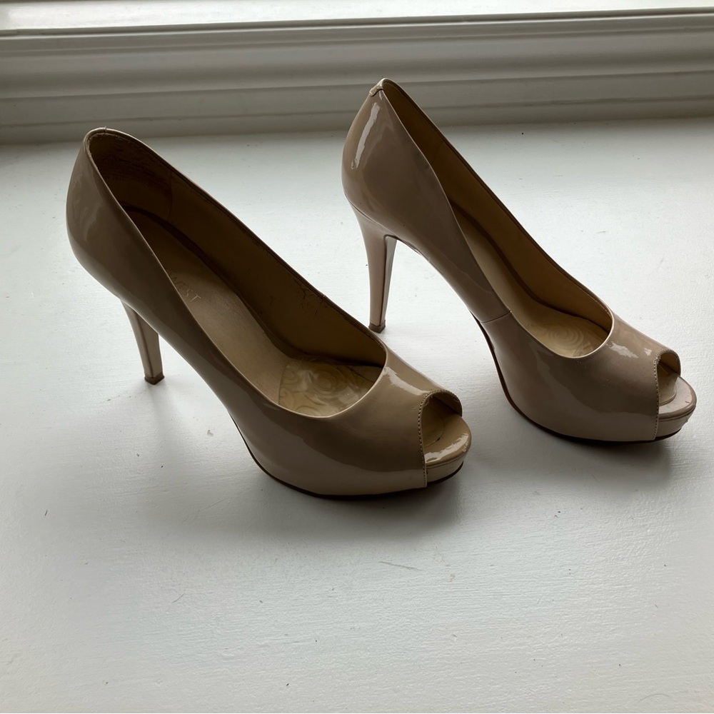 Nine West Nude Peep Toe Heels